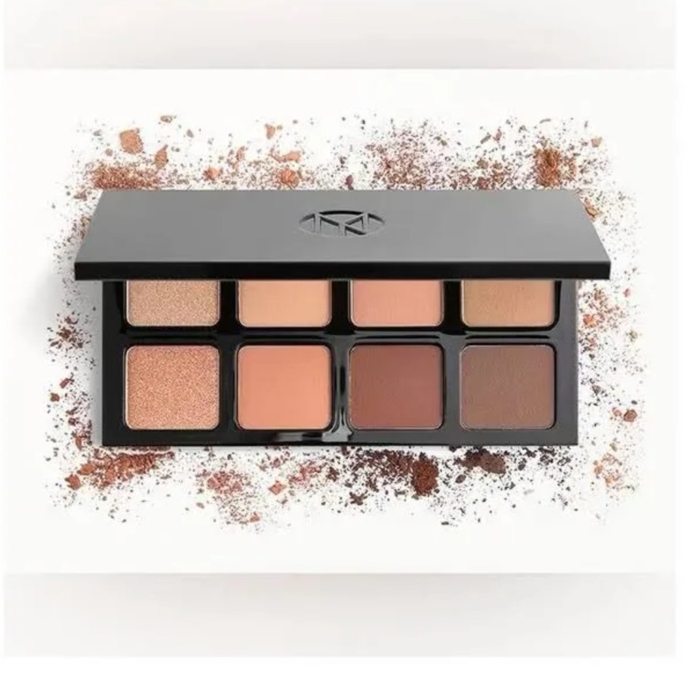**New** Il Makiage High Impact 8-Pan Color Palette Shade Addict - Picture 3 of 14